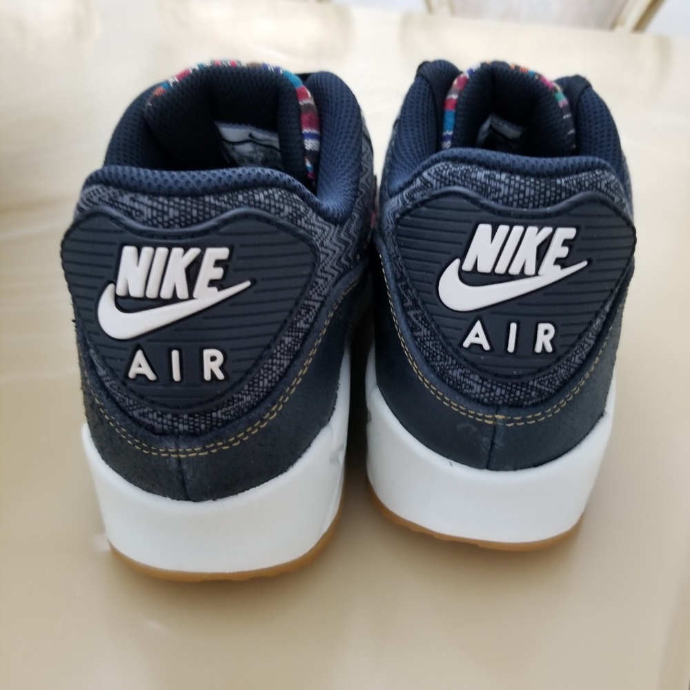 Nike Air Max 90 Men's Premium Shoes - Picture 7 of 8